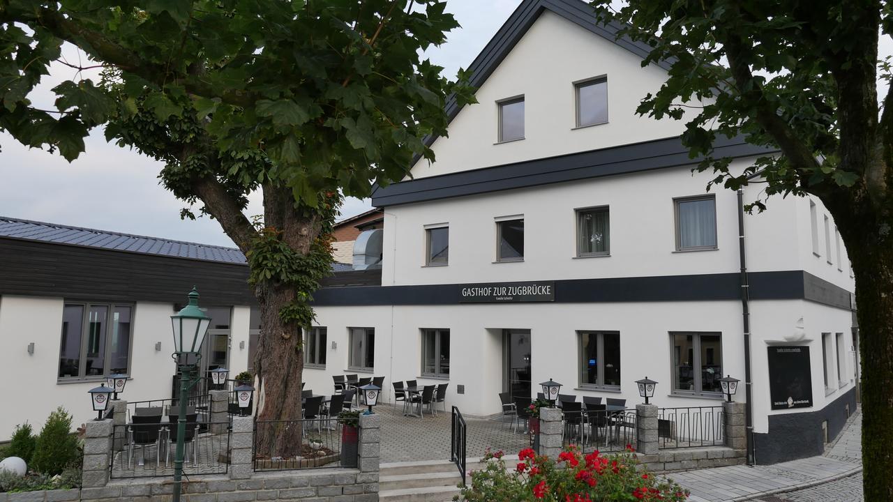 Gasthof Schiefer Zur Zugbruecke Kreuzen  Экстерьер фото